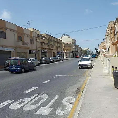 Black Gold Private Couette-café Msida